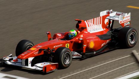 F1 Car Make Deafening Noise