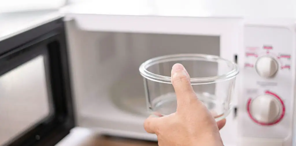 Can You Put Glass in Microwave?