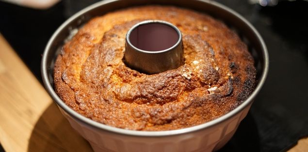 How Long Is Homemade Cake Good For?