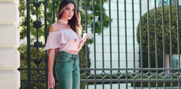 How to Wear a Crop Top With Jeans?